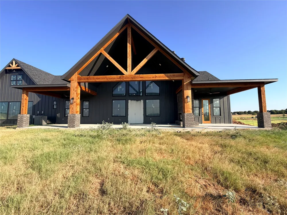Monarch Court Poolville, TX 76487