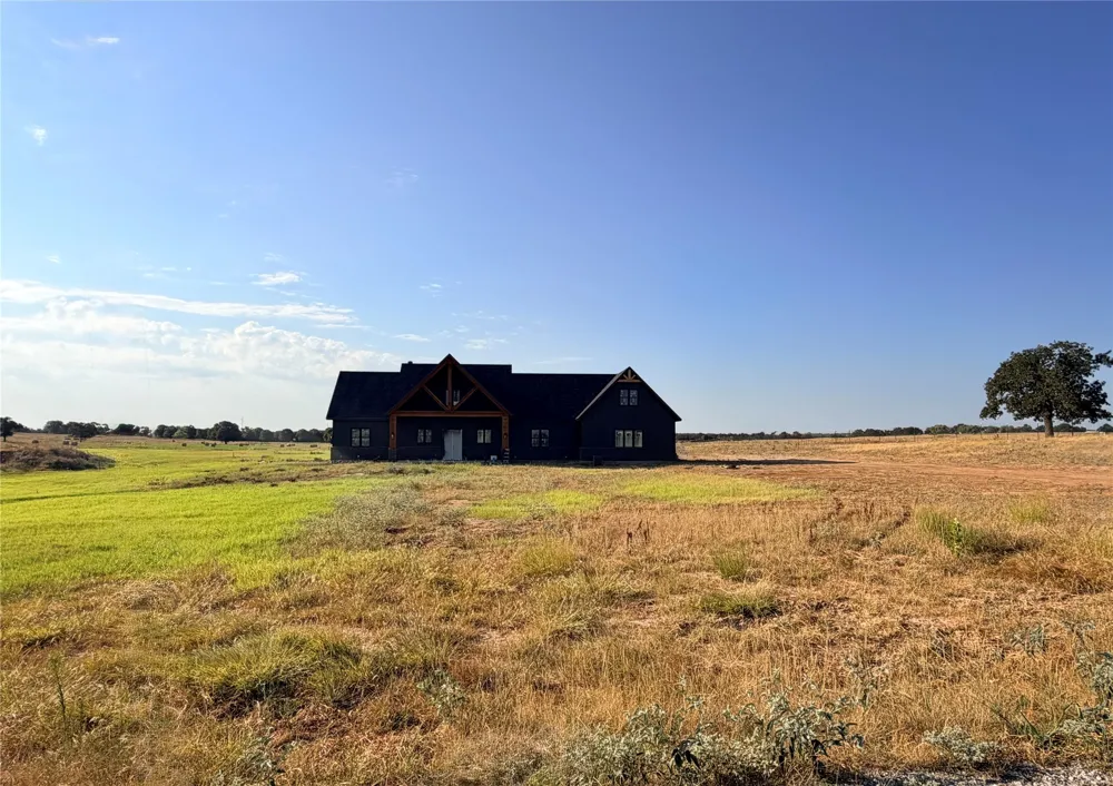 Monarch Court Poolville, TX 76487