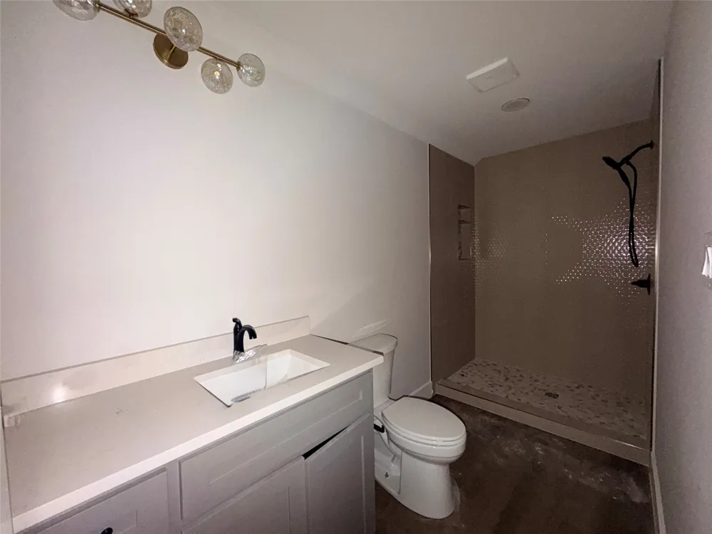 Monarch Court Poolville, TX 76487