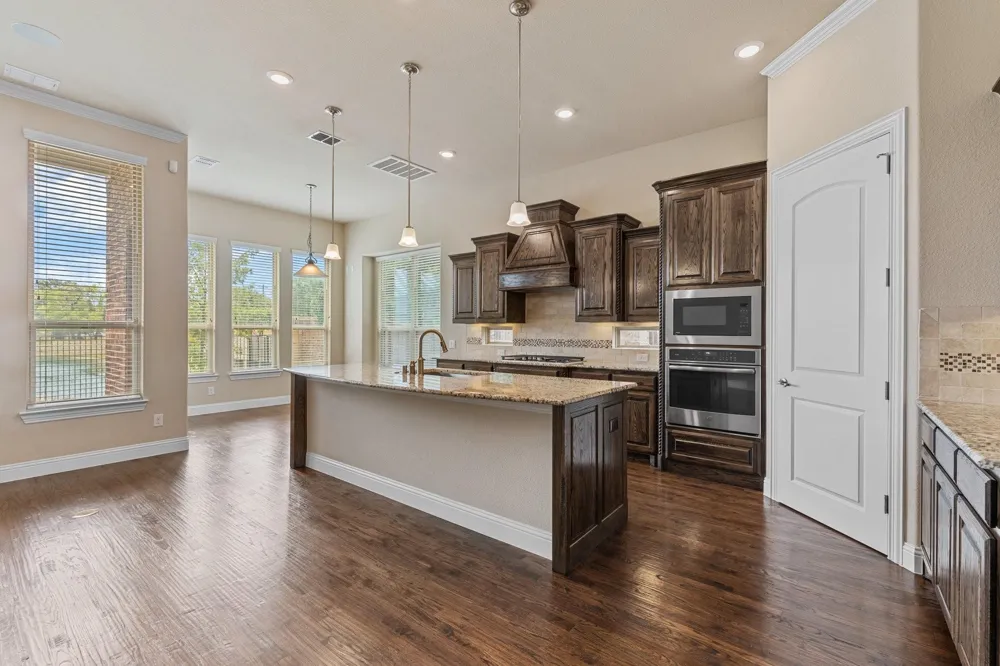 3759 Legends Path Flower Mound, TX 75028