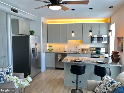 221 W MAIN STREET #UNIT 1