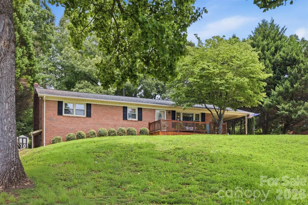 2516 Corolla Hills Drive Lenoir, NC 28645
