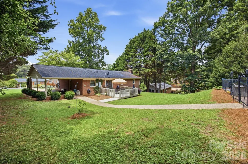 2516 Corolla Hills Drive Lenoir, NC 28645