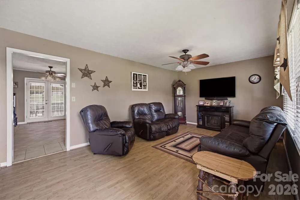 2516 Corolla Hills Drive Lenoir, NC 28645