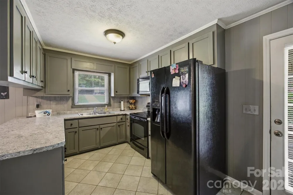 2516 Corolla Hills Drive Lenoir, NC 28645