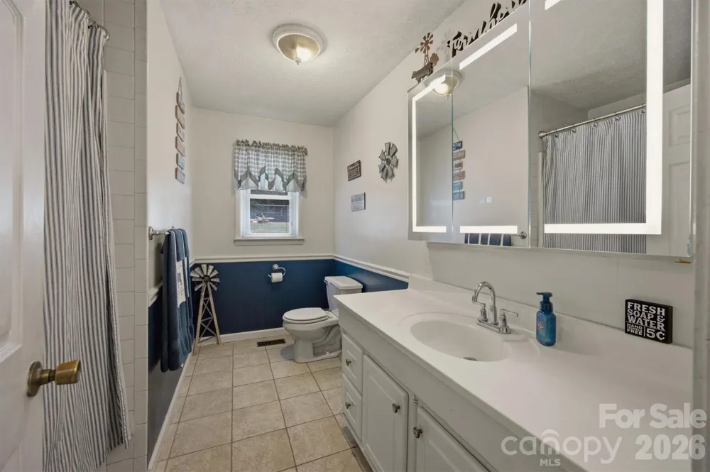 2516 Corolla Hills Drive Lenoir, NC 28645