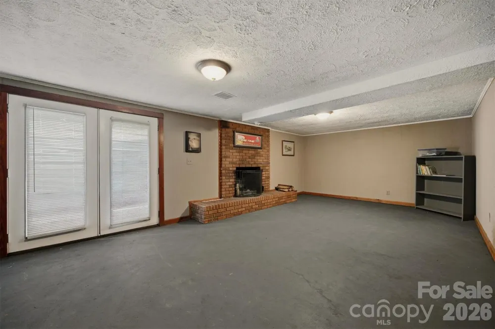 2516 Corolla Hills Drive Lenoir, NC 28645