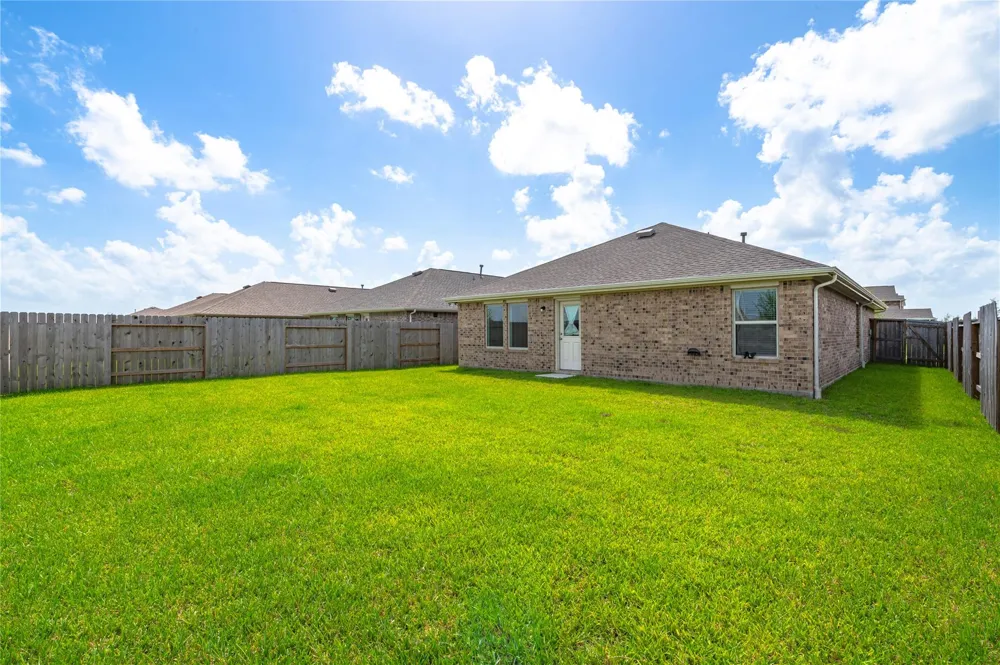 2805 Fountain Woods Drive League City, TX 77573