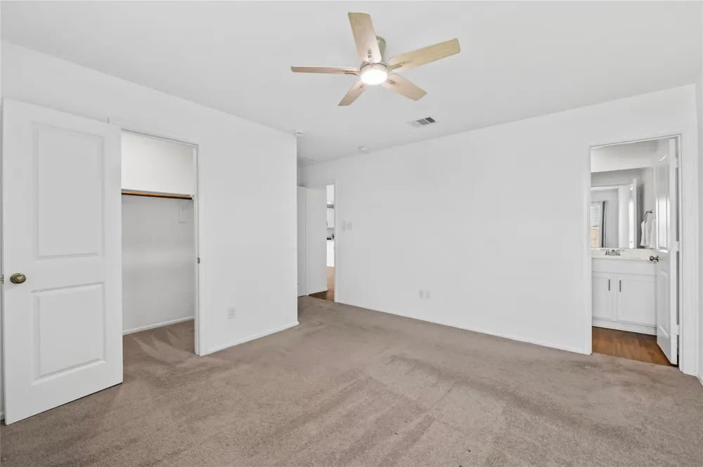 2805 Fountain Woods Drive League City, TX 77573