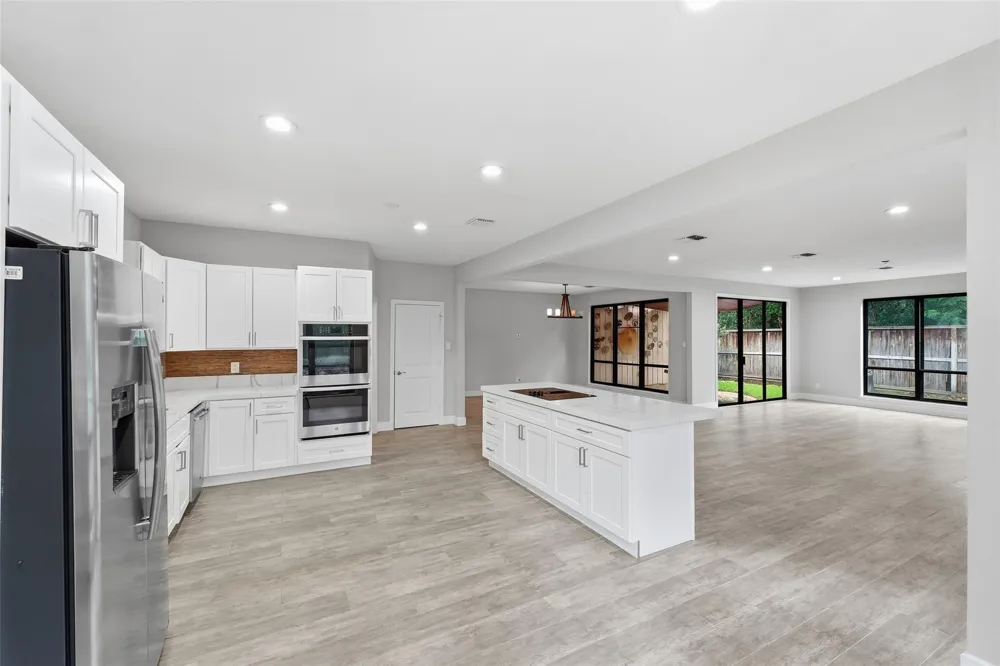 3111 Breezy Pines Court Kingwood, TX 77339