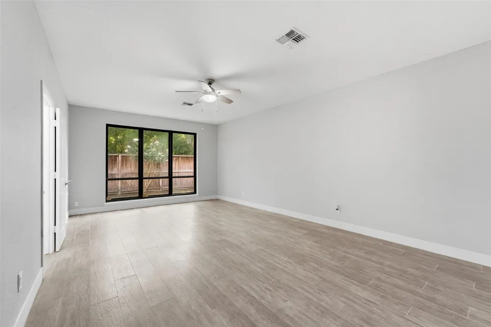 3111 Breezy Pines Court Kingwood, TX 77339