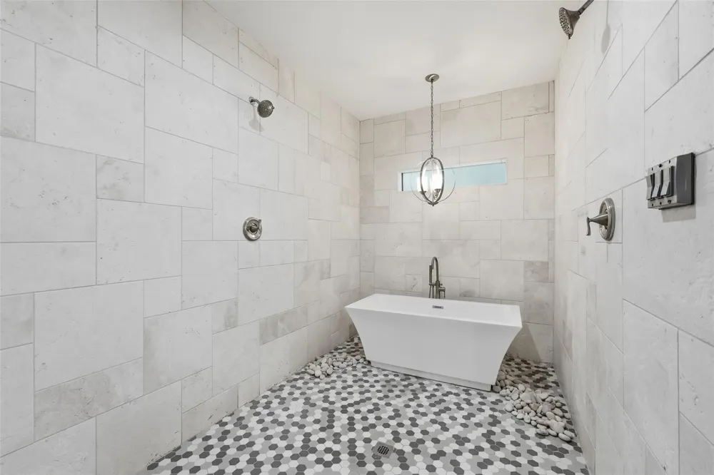 3111 Breezy Pines Court Kingwood, TX 77339