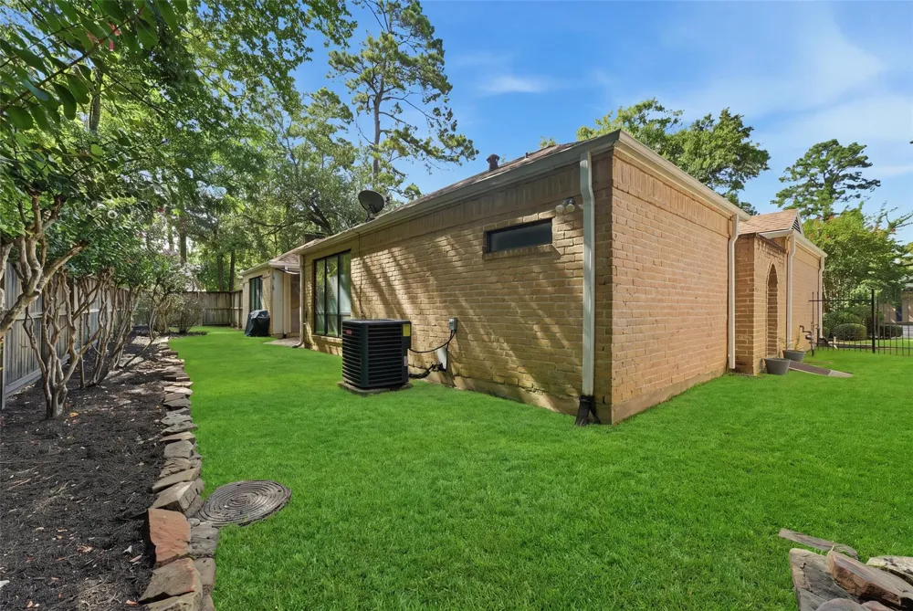 3111 Breezy Pines Court Kingwood, TX 77339