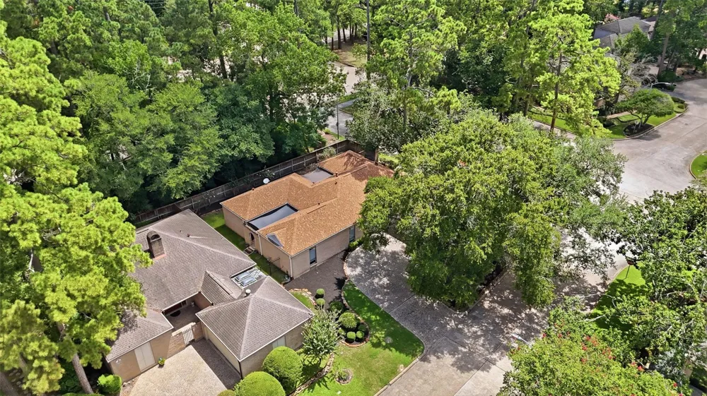3111 Breezy Pines Court Kingwood, TX 77339