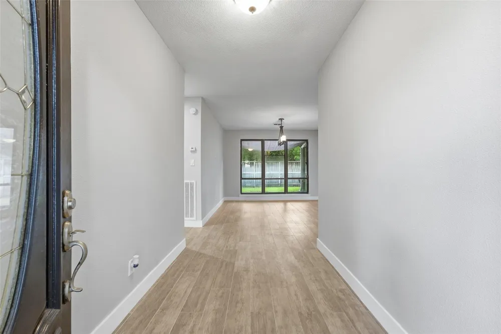 3111 Breezy Pines Court Kingwood, TX 77339