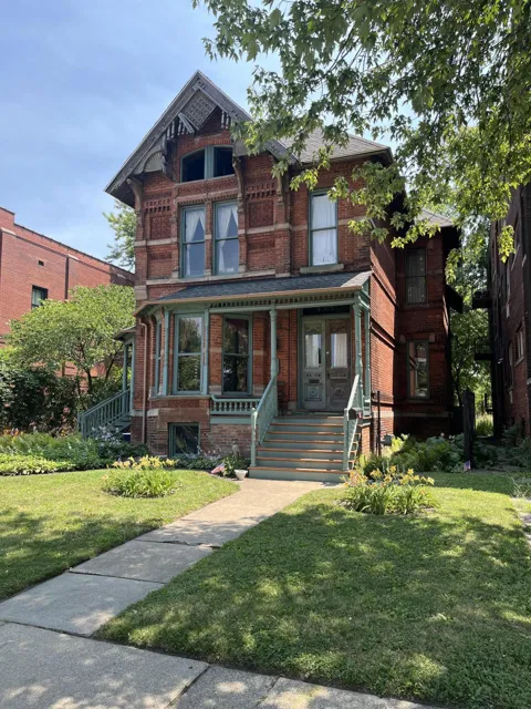 461 W Alexandrine Street