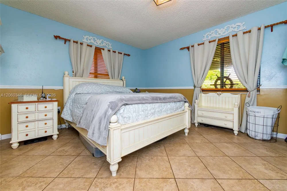 14851 SW 59th St Miami, FL 33193