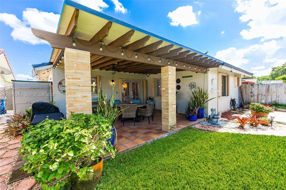 14851 SW 59th St Miami, FL 33193