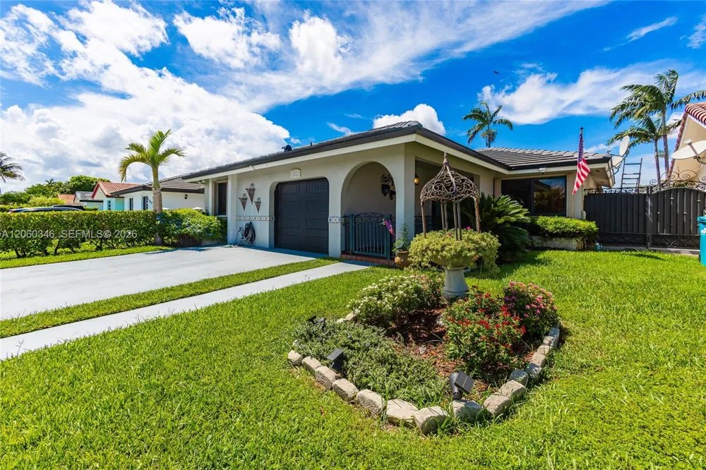 14851 SW 59th St Miami, FL 33193