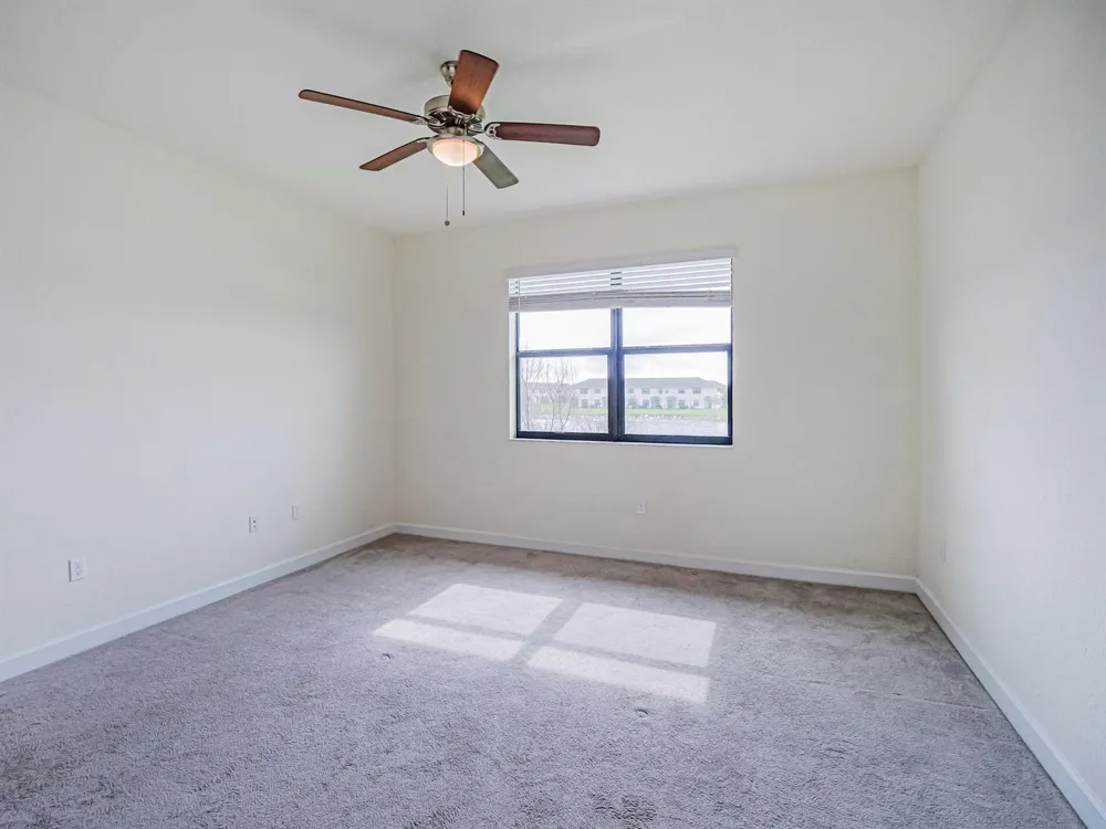 10092 W VILLA CIRCLE Vero Beach, FL 32966