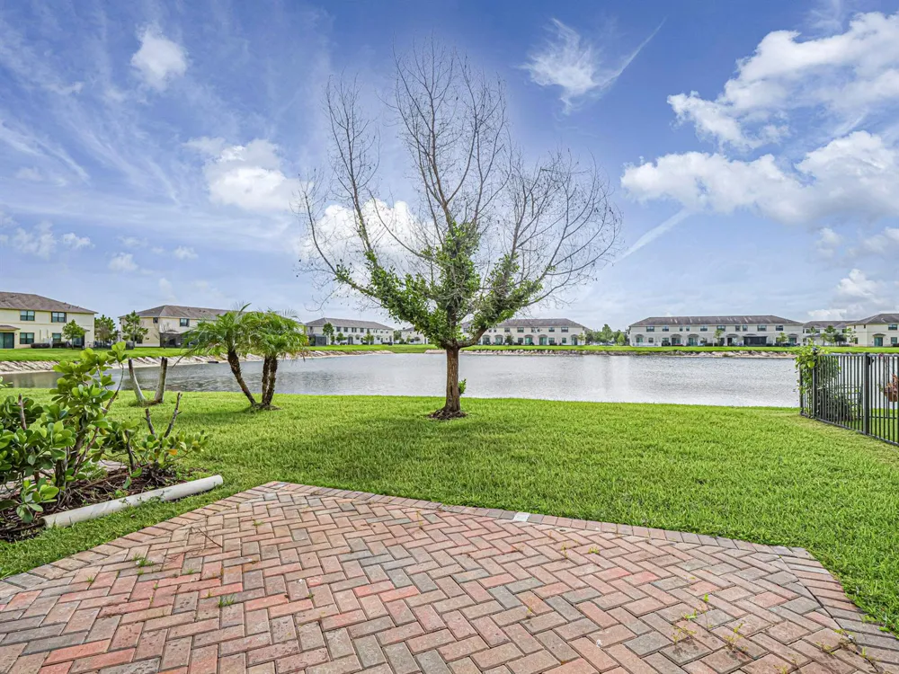 10092 W VILLA CIRCLE Vero Beach, FL 32966