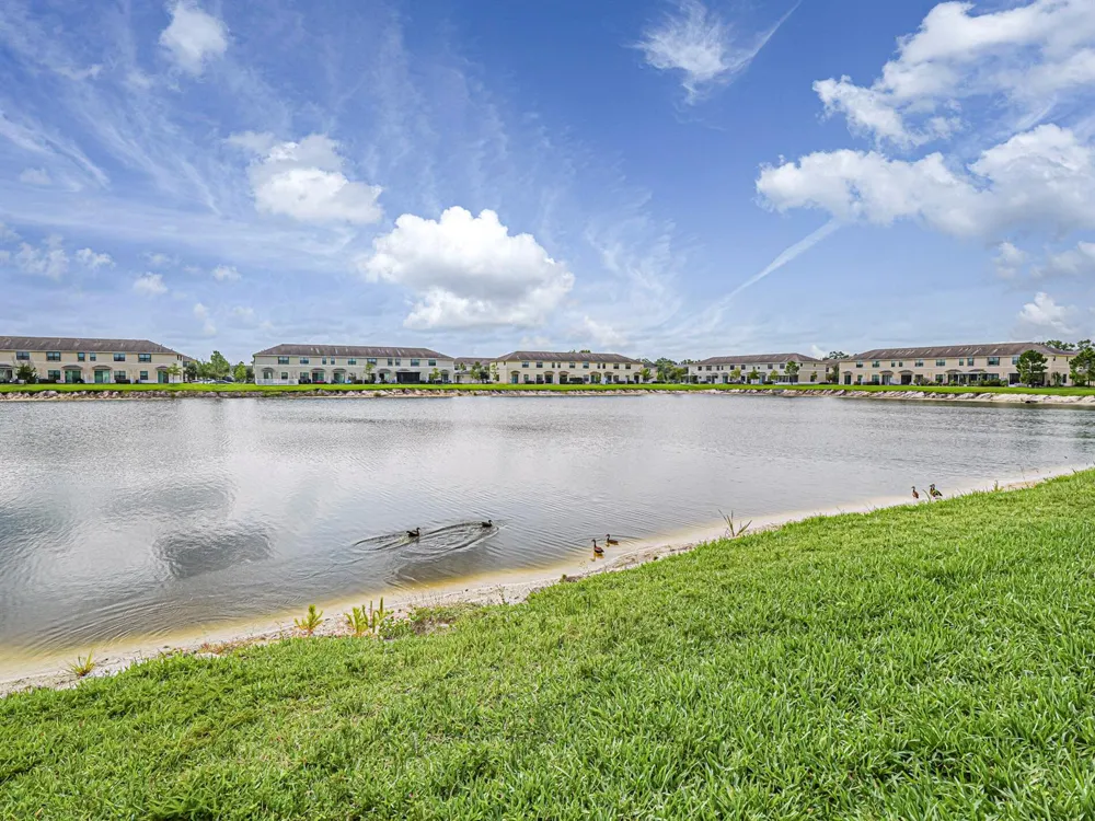10092 W VILLA CIRCLE Vero Beach, FL 32966