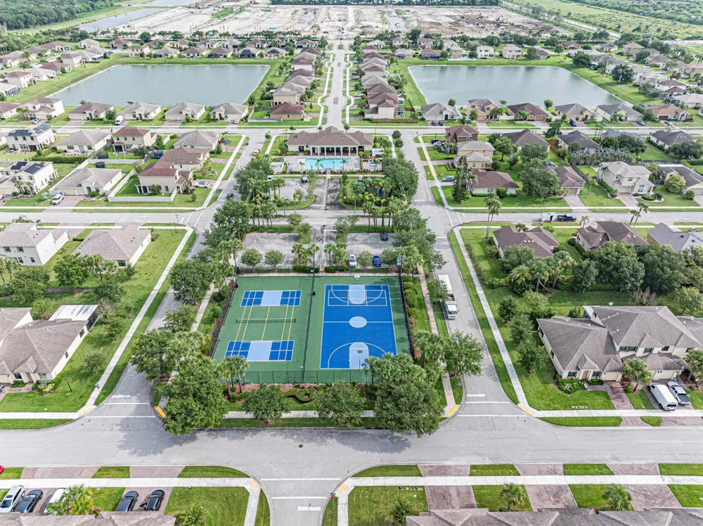 10092 W VILLA CIRCLE Vero Beach, FL 32966