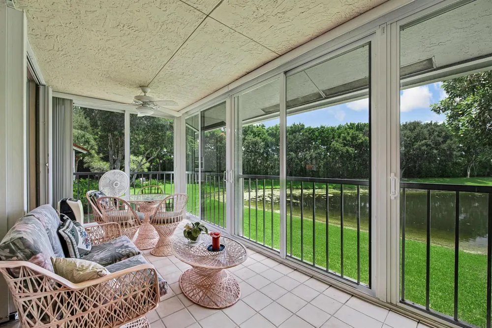 7027 Summer Tree Drive #201 Boynton Beach, FL 33437