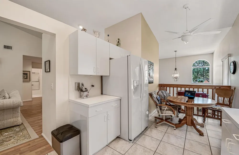 7027 Summer Tree Drive #201 Boynton Beach, FL 33437