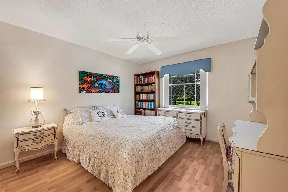 7027 Summer Tree Drive #201 Boynton Beach, FL 33437