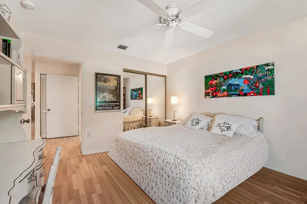 7027 Summer Tree Drive #201 Boynton Beach, FL 33437