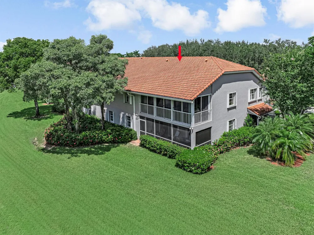 7027 Summer Tree Drive #201 Boynton Beach, FL 33437