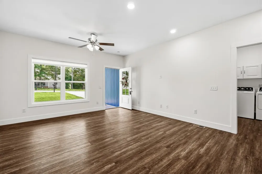 158 Honeysuckle Ln Sparta, TN 38583