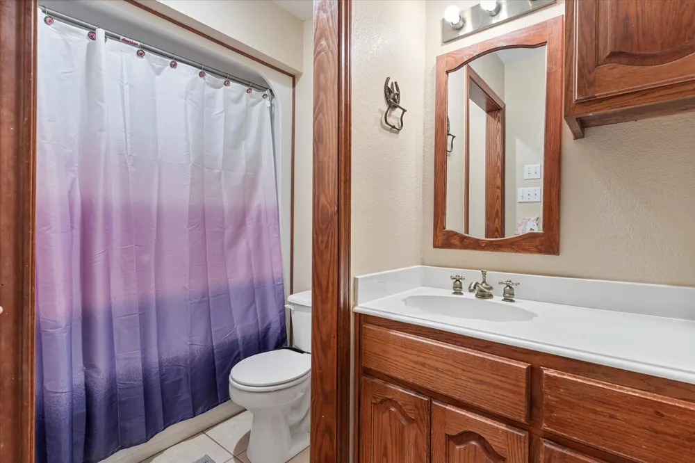 685 W Line Road Whitesboro, TX 76273