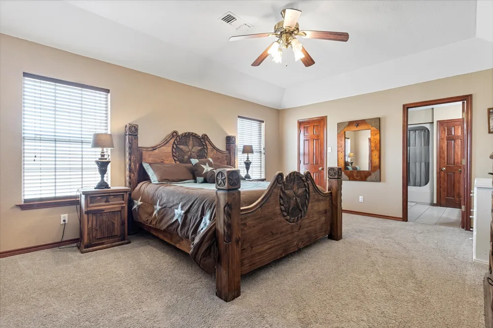 685 W Line Road Whitesboro, TX 76273