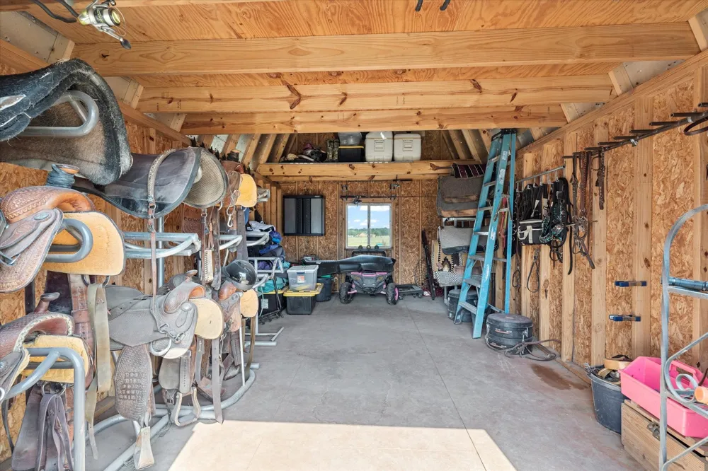 685 W Line Road Whitesboro, TX 76273