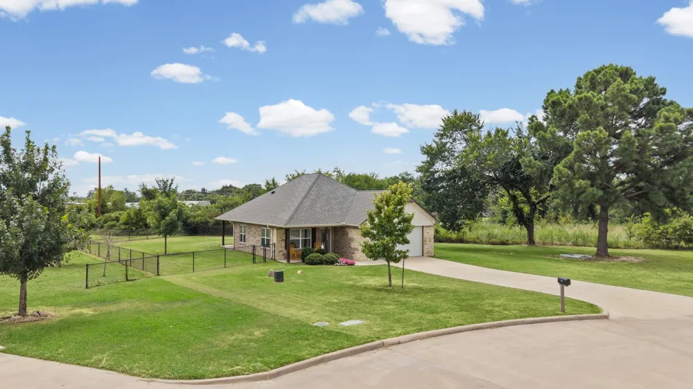 228 Mill Street Emory, TX 75440