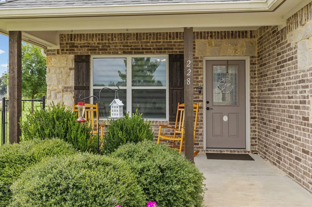 228 Mill Street Emory, TX 75440