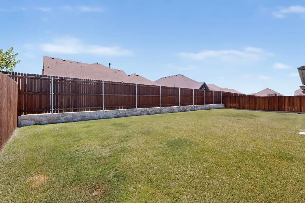 274 Wishing Pond Road Lavon, TX 75166