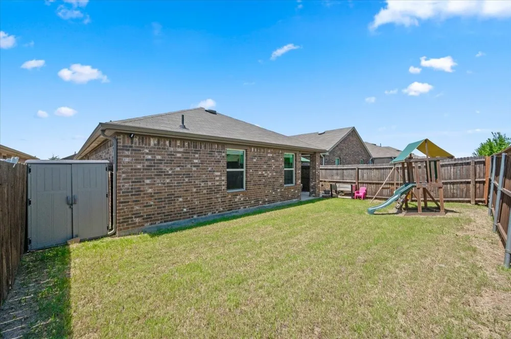 2560 Russell Street Crandall, TX 75114