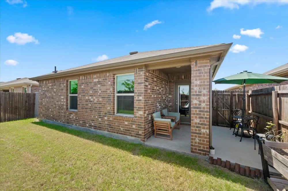 2560 Russell Street Crandall, TX 75114