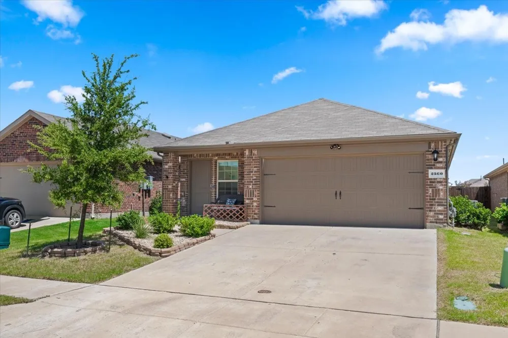 2560 Russell Street Crandall, TX 75114