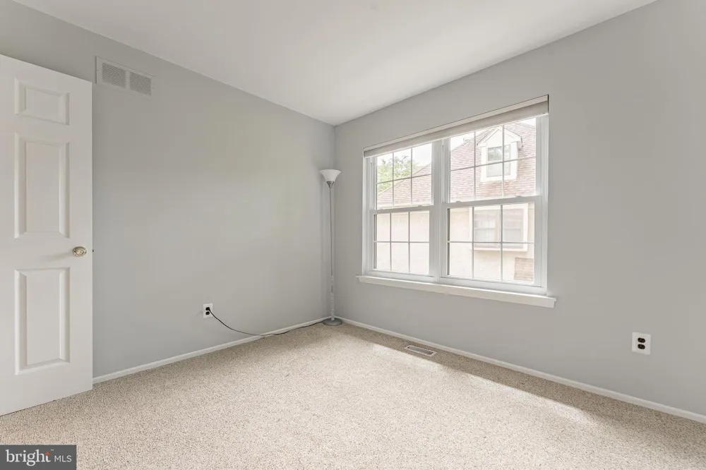 11 CHATEAU CIRCLE Chesterbrook, PA 19087