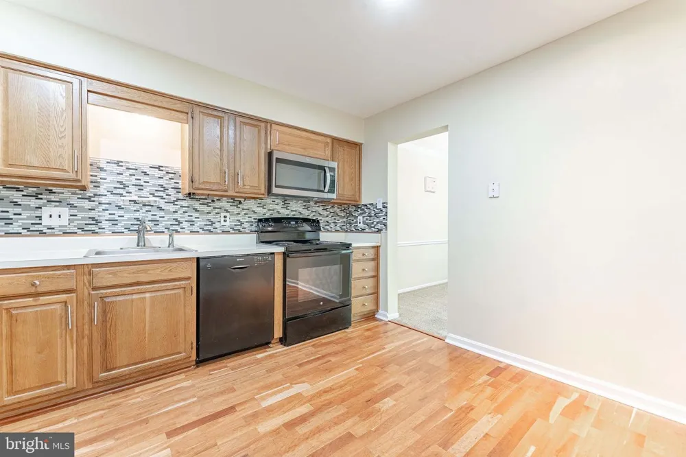 11 CHATEAU CIRCLE Chesterbrook, PA 19087