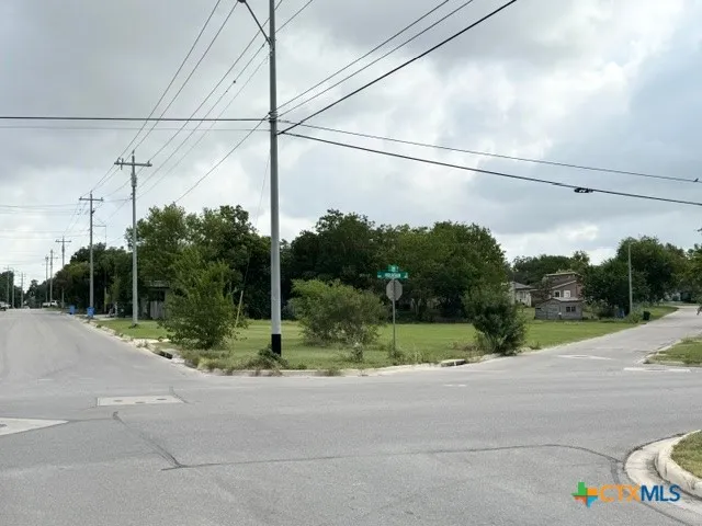 301 Heideke Street Seguin, TX 78155