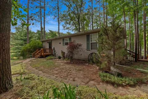 8242 Spruce Drive