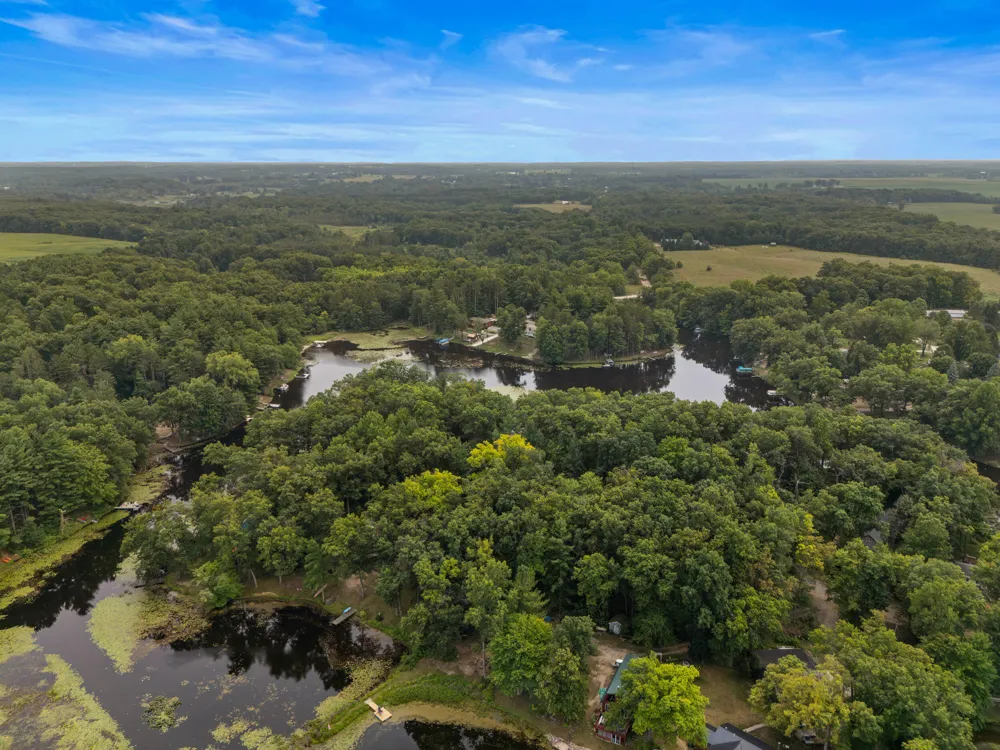 8242 Spruce Drive Reading, MI 49274