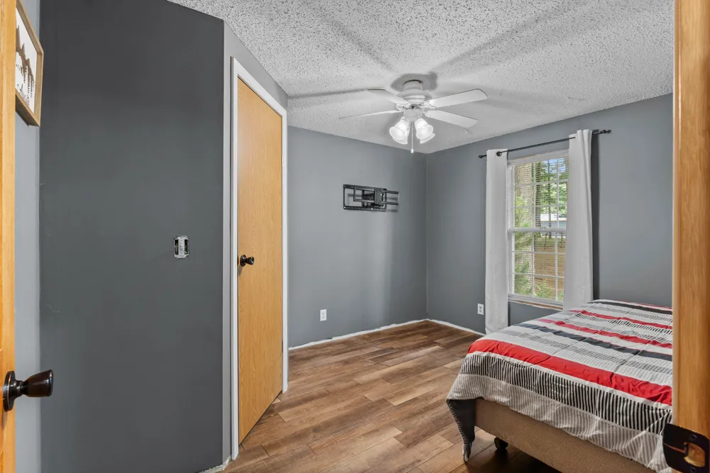 8242 Spruce Drive Reading, MI 49274