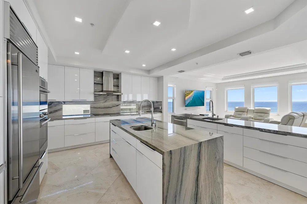 2070 Ocean Boulevard #PH4 Boca Raton, FL 33431