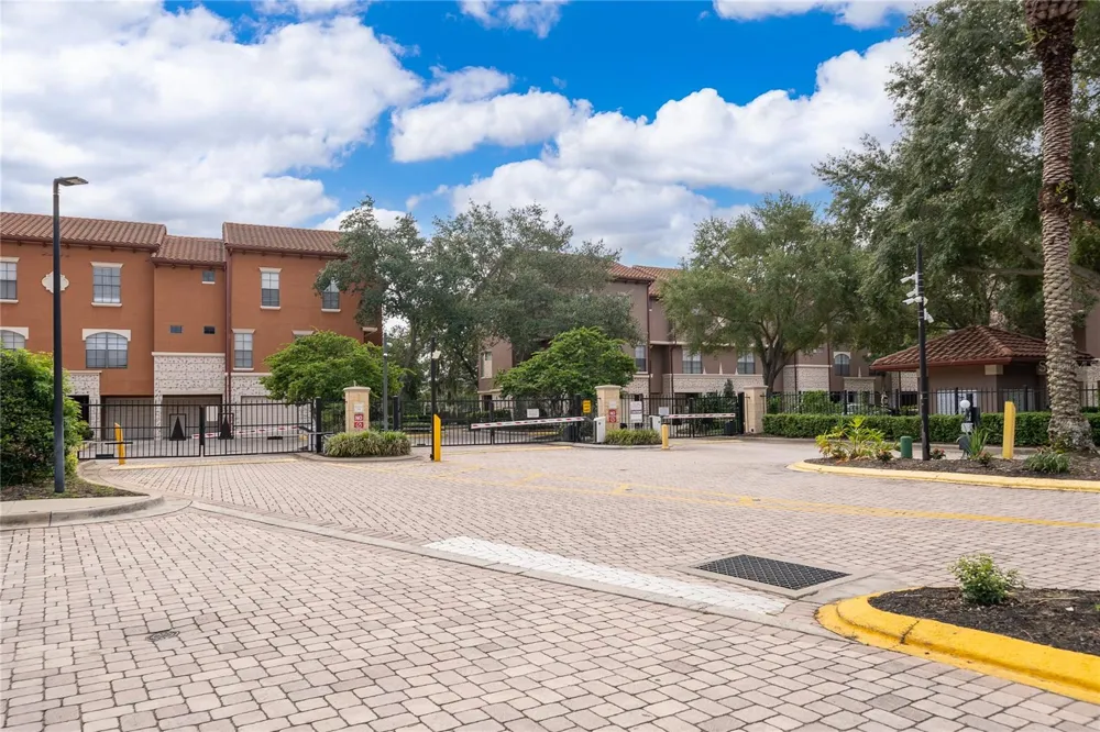 6141 METROWEST BOULEVARD #305 Orlando, FL 32835